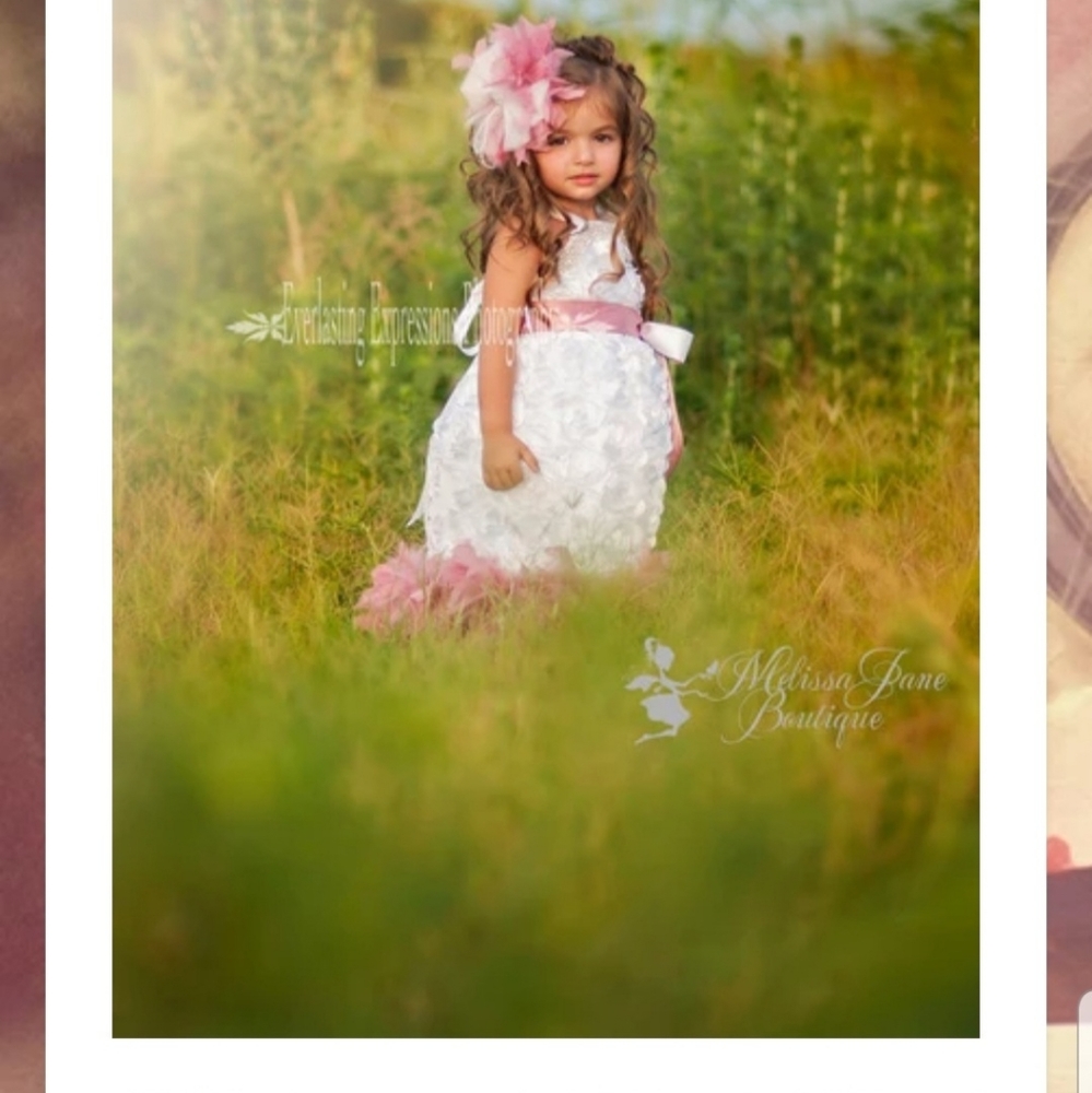 Sweet Rosette Feather Dress.